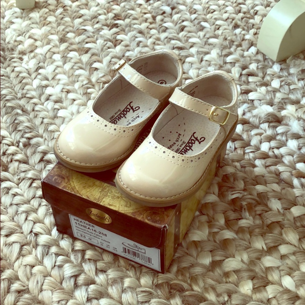 Footmates Heather Newport nude patent